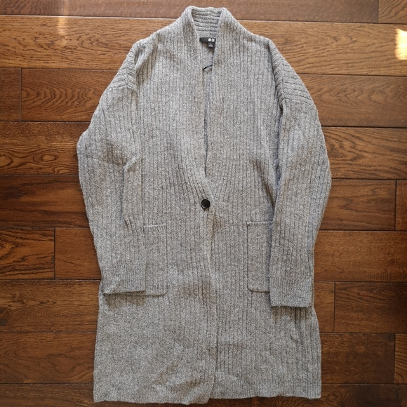 Uniqlo Wool Ribbed Cardigan
